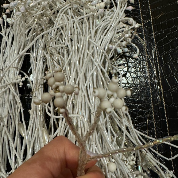 Bulk of Handmade beaded white flowers stems bridal decorations - Picture 4 of 5